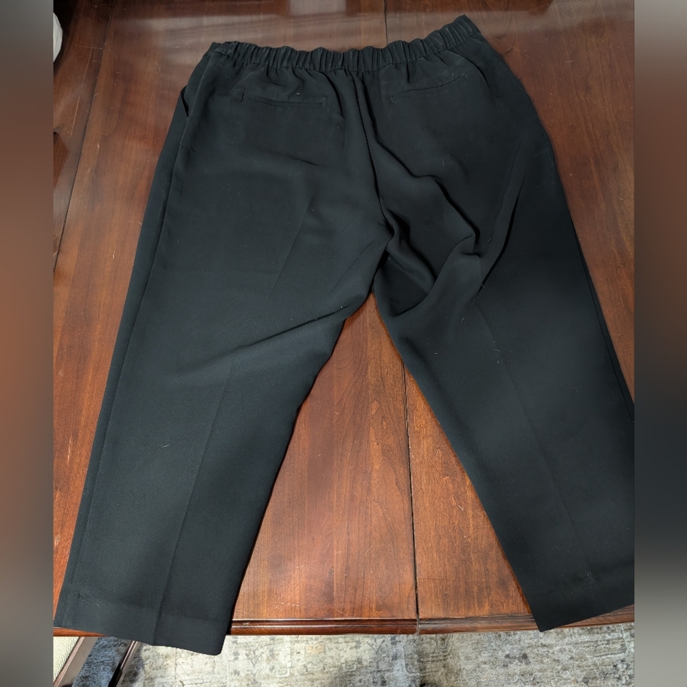 3/$30 Loft Ankle Crop PETITE Elastic Pants - Picture 4 of 8
